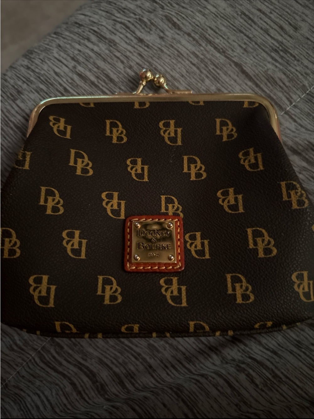 Dooney and bourke coin pouch